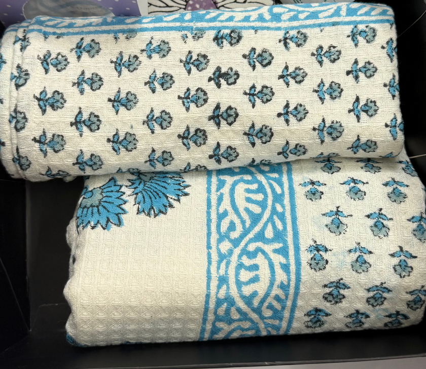 Floral Serenity Bath Set|Aavya Homes