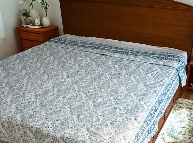 Blue Mirage Dohar – Double bed,Soft Cotton, Handcrafted, Lightweight Quilt🌿🌸 (3 - Layer All season Quilt) - Aavya Homes