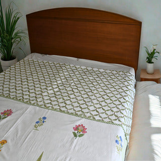 Meadow Bliss Green Dohar – Soft Cotton, Handcrafted, Lightweight Quilt🌿🌸 (3-Layer All season Quilt)