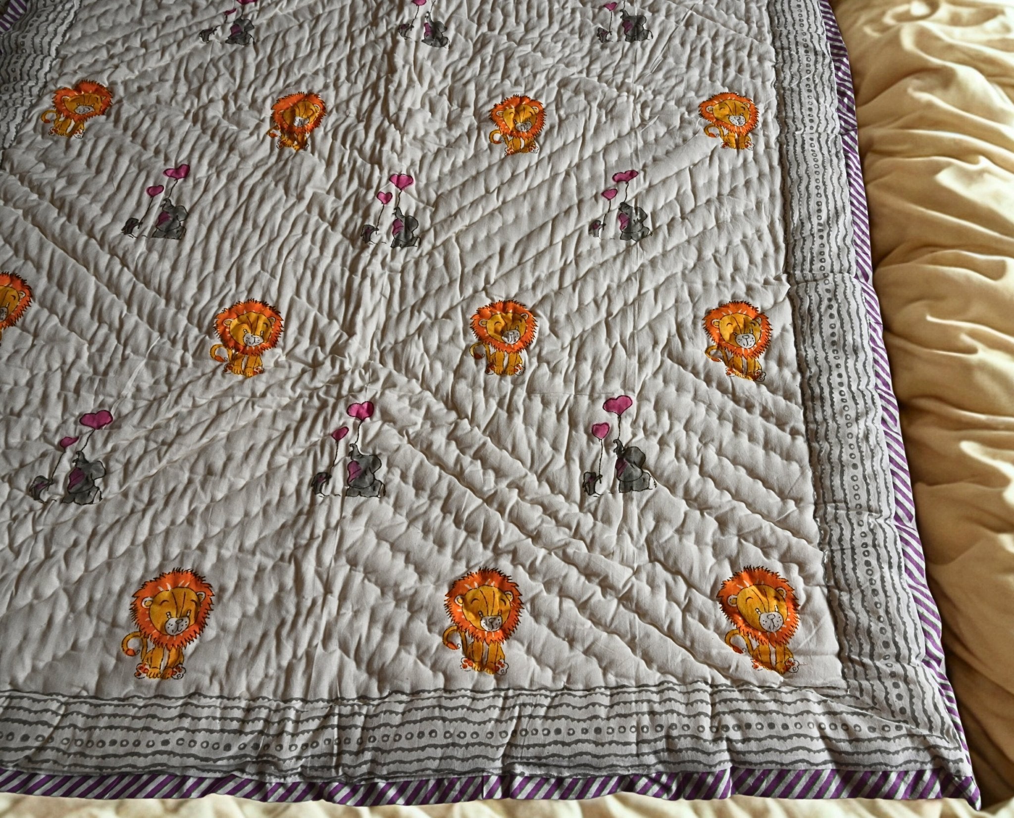 Lion love 🦁 - Organic Cotton Baby Quilt (Newborn, 0 - 3 years) - Aavya Homes