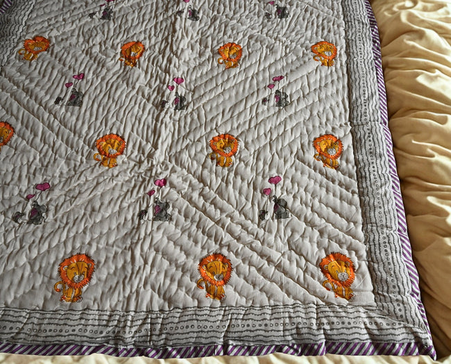 Lion love 🦁 - Organic Cotton Baby Quilt (Newborn, 0 - 3 years) - Aavya Homes