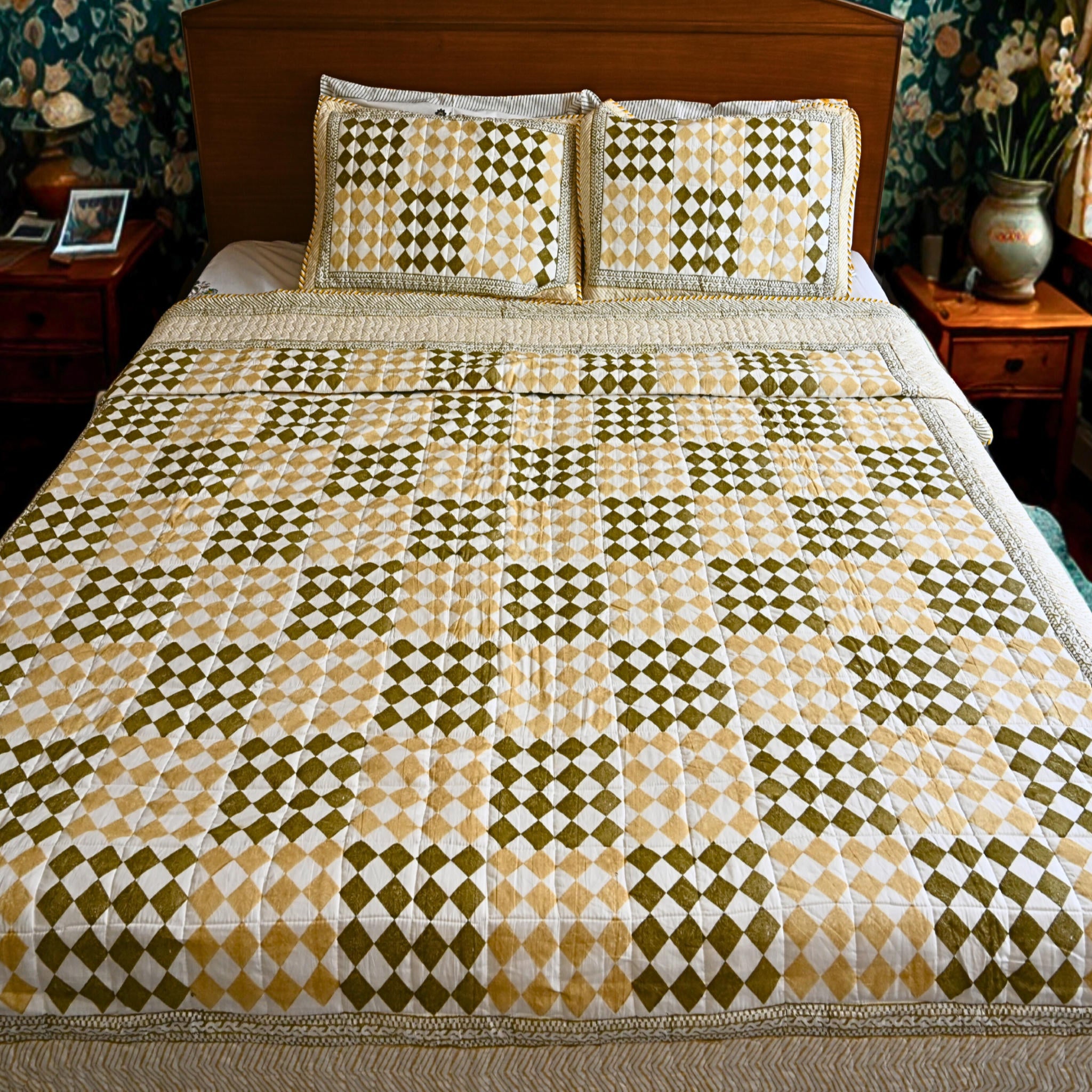 Marigold Whisper Quilted Bedcover | Warm - Toned all weather handmade Cotton Quilt – Aavya Homes - Aavya Homes
