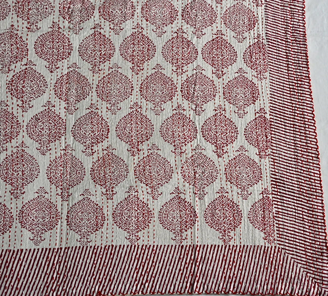 Sindoori Saanjha Kantha bedcover/ Pink Begonia Kantha Quilt | Handmade Cotton Overlay – Aavya Homes - Aavya Homes